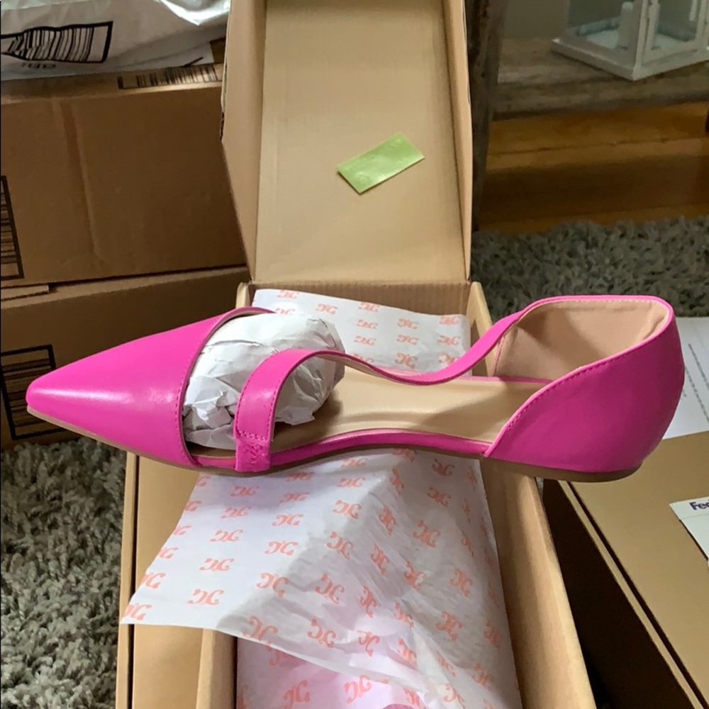 Fuchsia flats